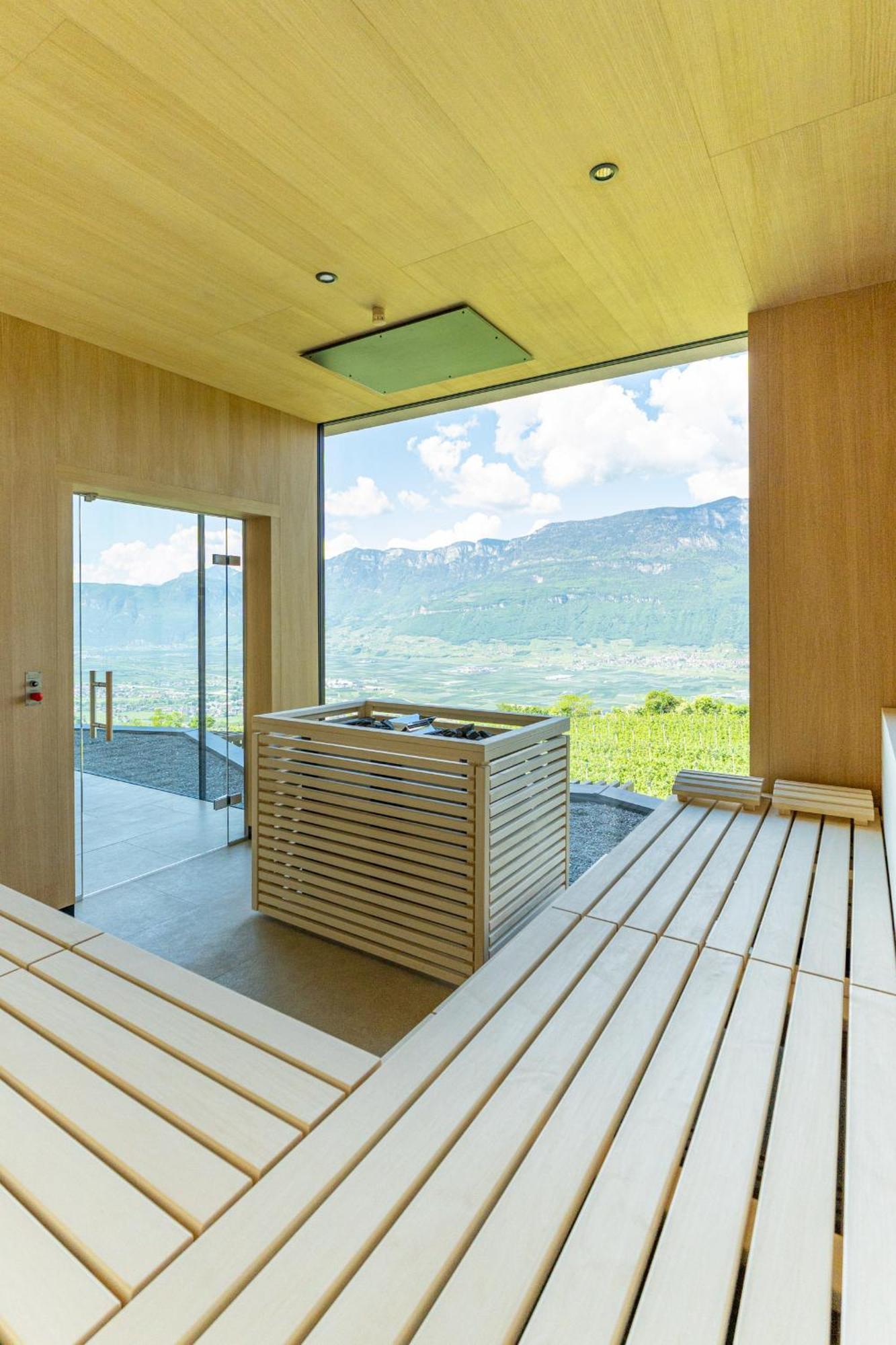 Hotel Tenz 2025 Montagna Eksteriør billede