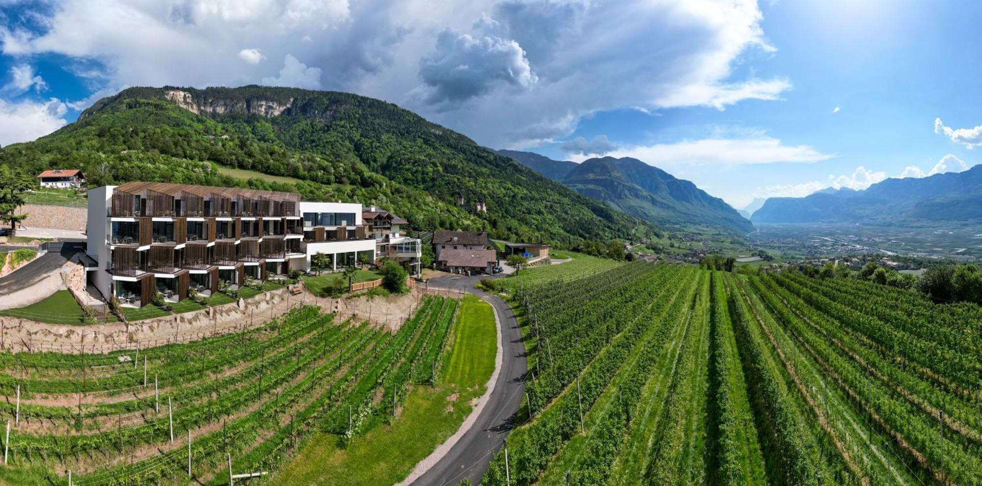 Hotel Tenz 2025 Montagna Eksteriør billede