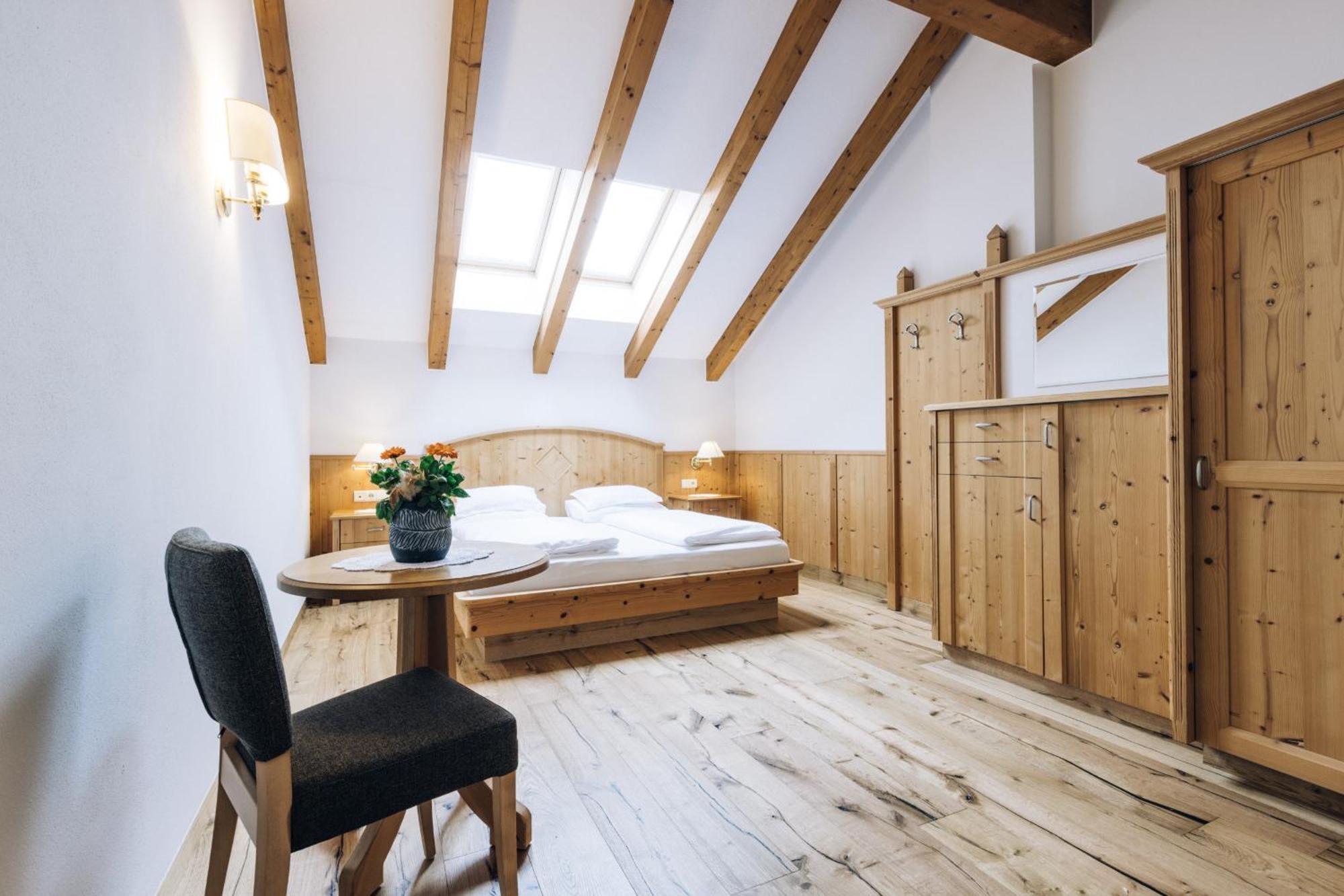 Hotel Tenz 2025 Montagna Eksteriør billede